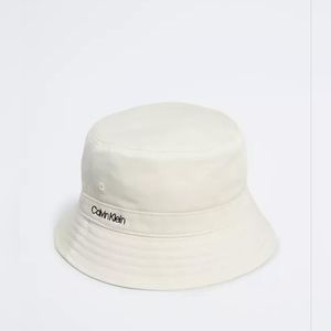 Cotton bucket hat with  Calvin Klein logo at cente